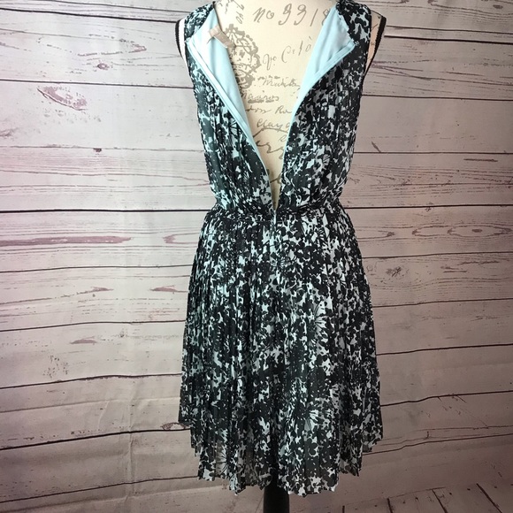 Banana Republic Dress Blue Black Sleeveless size 2 - Picture 2 of 14